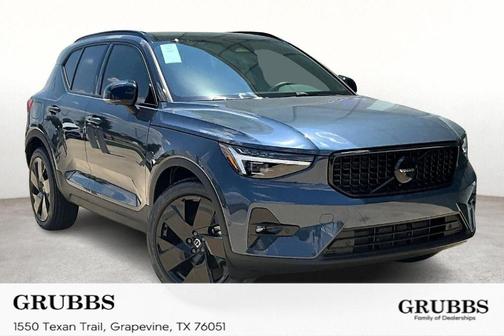 2026 Volvo XC40 B5 Ultra Black Edition