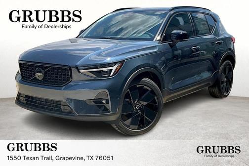 2026 Volvo XC40 B5 Ultra Black Edition