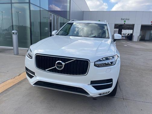 2019 Volvo XC90 T5 Momentum