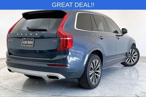 2020 Volvo XC90 T5 Momentum 7 Passenger