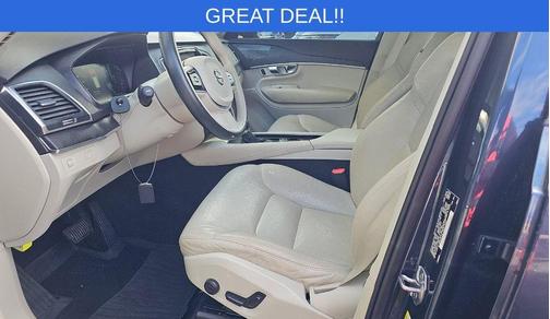 2020 Volvo XC90 T5 Momentum 7 Passenger
