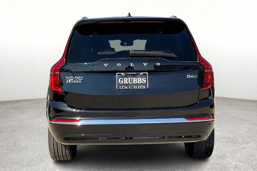 2025 Volvo XC90 B6 Plus 7-Seater