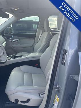 2025 Volvo XC90 B6 Core