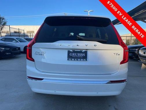 2025 Volvo XC90 Plug-In Hybrid T8 Plus 7-Seater