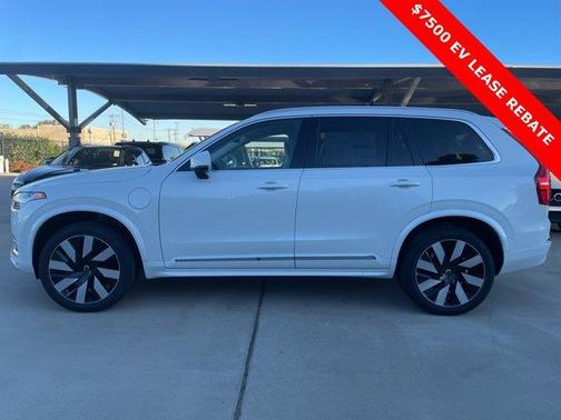 2025 Volvo XC90 Plug-In Hybrid T8 Plus 7-Seater