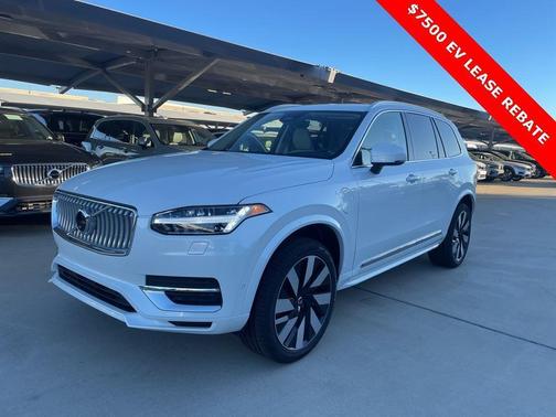 2025 Volvo XC90 Plug-In Hybrid T8 Plus 7-Seater