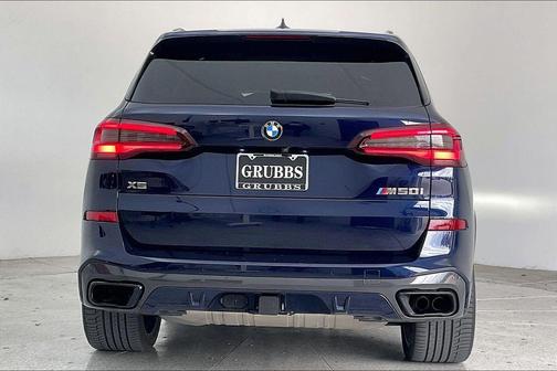 2021 BMW X5 M50i
