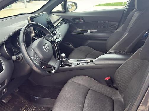 2019 Toyota C-HR XLE