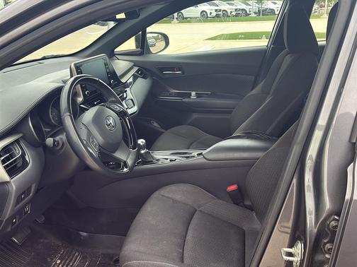 2019 Toyota C-HR XLE