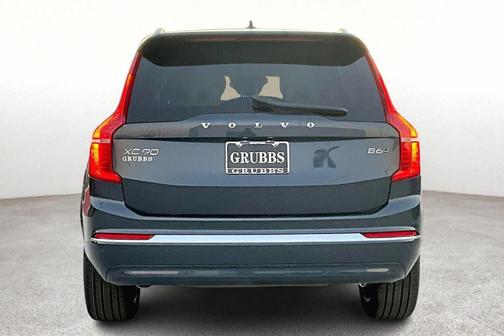 2025 Volvo XC90 B6 Core
