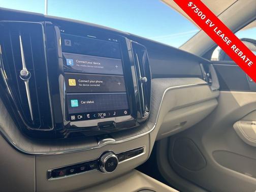 2025 Volvo XC60 Plug-In Hybrid T8 Plus