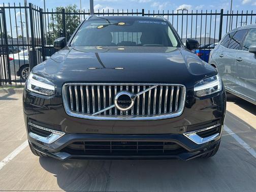 2025 Volvo XC90 B6 Plus 7-Seater