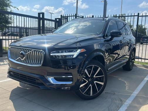 2025 Volvo XC90 B6 Plus 7-Seater