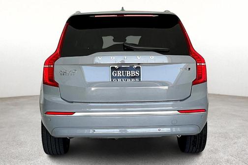 2025 Volvo XC90 B6 Plus 7-Seater