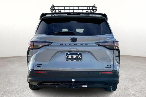 2024 Toyota Sienna 
