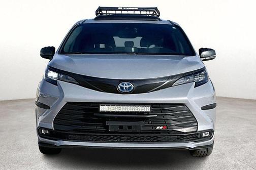 2024 Toyota Sienna 