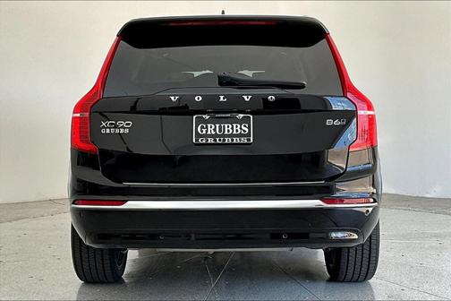 2023 Volvo XC90 B6 Ultimate 7-Seater