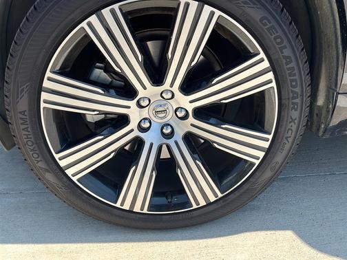 2023 Volvo XC90 B6 Ultimate 7-Seater