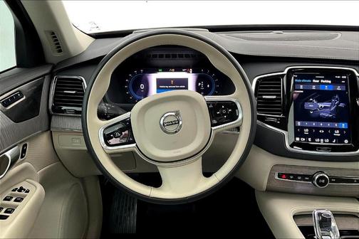 2023 Volvo XC90 B6 Ultimate 7-Seater