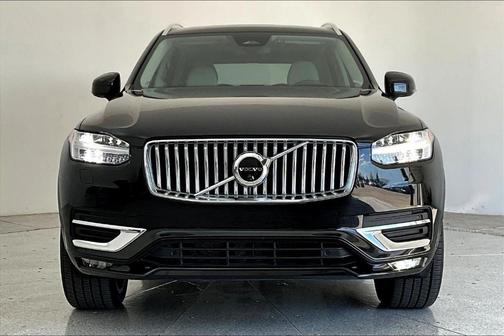 2023 Volvo XC90 B6 Ultimate 7-Seater