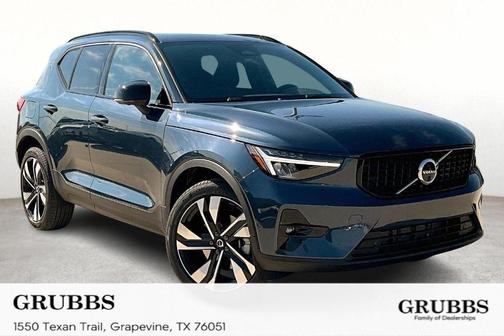 2026 Volvo XC40 B5 Plus