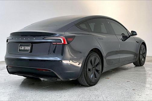 2025 Tesla Model 3 Long Range