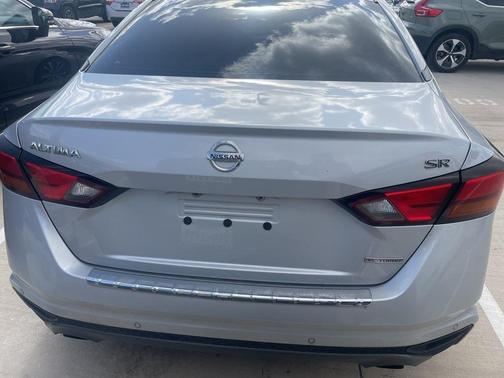 2021 Nissan Altima 2.0 SR