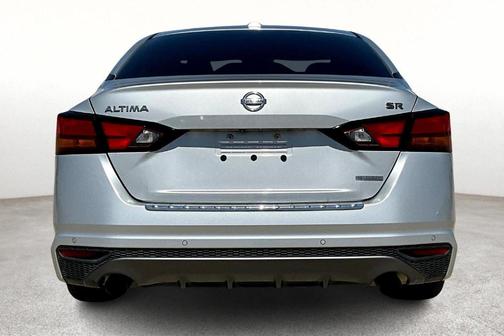 2021 Nissan Altima 2.0 SR