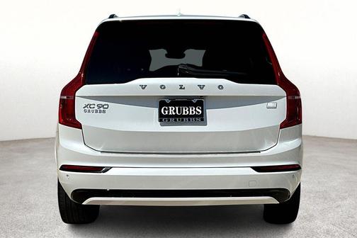 2023 Volvo XC90 Recharge Plug-In Hybrid T8 Plus Dark Theme 7 Passenger