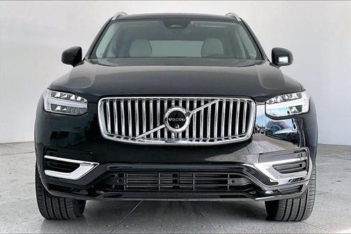 2025 Volvo XC90 Plug-In Hybrid T8 Plus 7-Seater