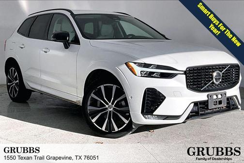 2024 Volvo XC60 B5 Ultimate Dark Theme