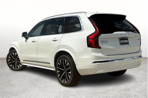 2025 Volvo XC90 B6 Ultra