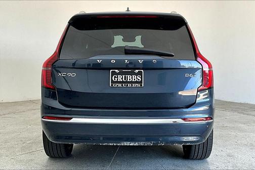 2025 Volvo XC90 B6 Plus 7-Seater