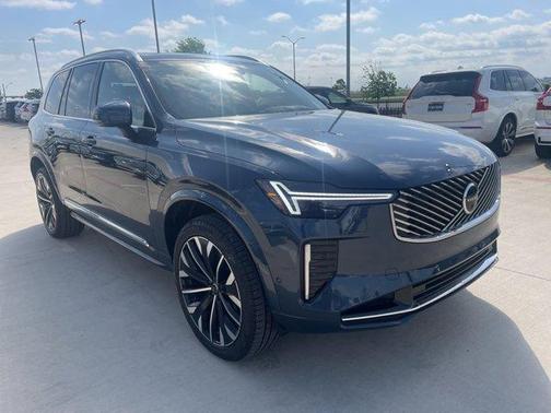 2025 Volvo XC90 Plug-In Hybrid T8 Ultra 7-Seater