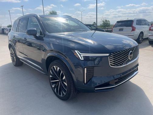 2025 Volvo XC90 Plug-In Hybrid T8 Ultra 7-Seater