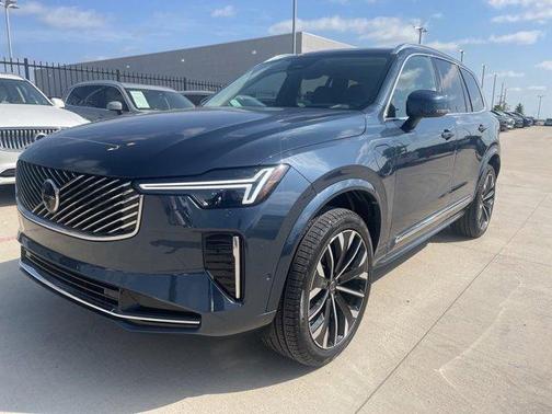 2025 Volvo XC90 Plug-In Hybrid T8 Ultra 7-Seater
