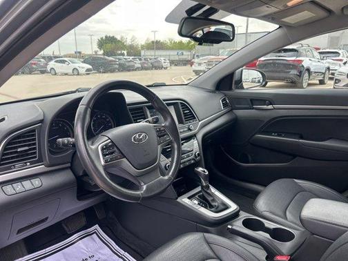 2017 Hyundai ELANTRA Limited