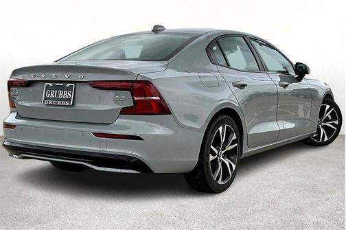 2025 Volvo S60 B5 Core