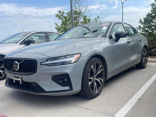 2025 Volvo S60 B5 Core