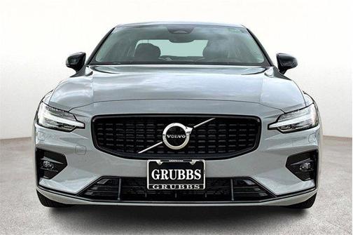 2025 Volvo S60 B5 Core