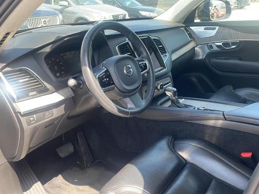 2021 Volvo XC90 T6 Inscription 6 Passenger