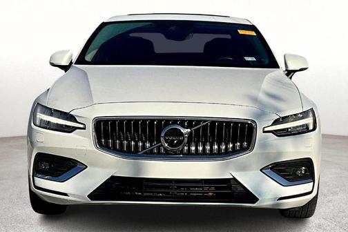 2022 Volvo S60 B5 Inscription