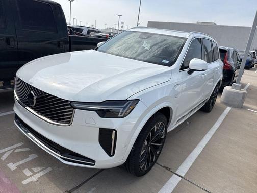 2025 Volvo XC90 Plug-In Hybrid T8 Plus 7-Seater