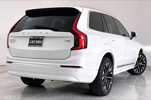 2025 Volvo XC90 Plug-In Hybrid T8 Plus 7-Seater