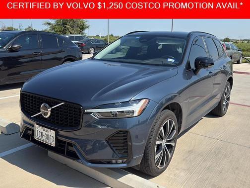 2023 Volvo XC60 B5 Plus Dark Theme