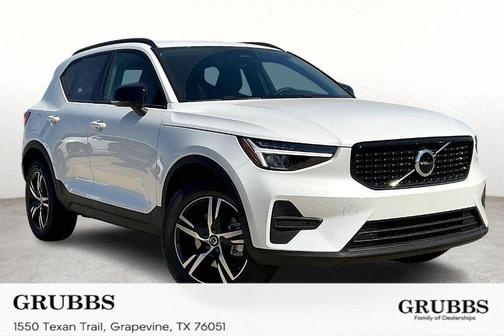 2026 Volvo XC40 B4 Core