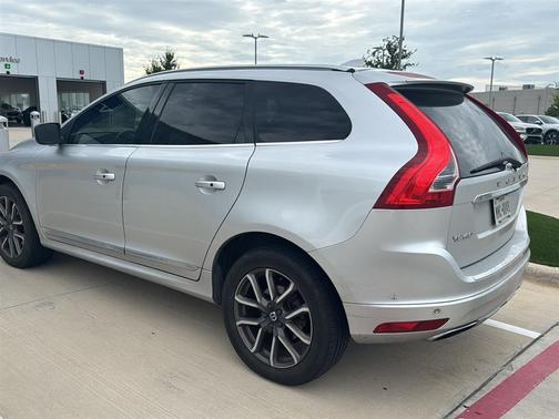 2016 Volvo XC60 T5 Premier
