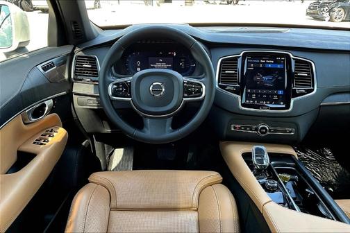 2024 Volvo XC90 Recharge Plug-In Hybrid T8 Ultimate Bright Theme 7-Seater