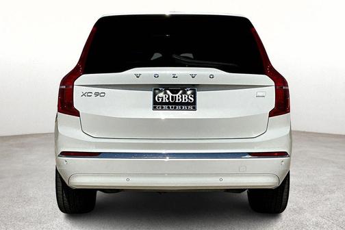2024 Volvo XC90 Recharge Plug-In Hybrid T8 Ultimate Bright Theme 7-Seater