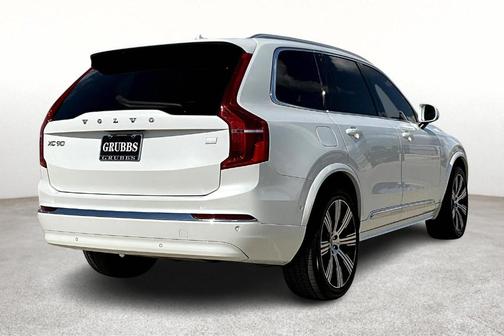 2024 Volvo XC90 Recharge Plug-In Hybrid T8 Ultimate Bright Theme 7-Seater